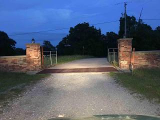 The Varnadoe Villa- Farm Stay - Siloam Springs - 1
