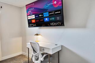 2B1B Stylish Haven with Parking - Tempe - 3