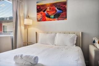 2B1B Stylish Haven with Parking - Tempe - 2