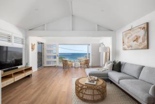 Waves at Boat Harbour, 65 Kingsley Dr - stunning house with fantastic waterviews - Boat Harbour - 8