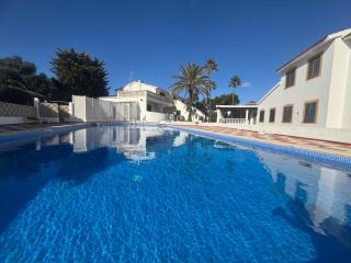 Can Alfredo, Apartamento Cala en Bosch con piscina, terraza y jardín privado - Cala 'n Bosch - 8