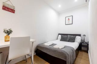 Indipendent flat with patio - Greenford - 4