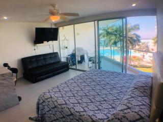 Aria Ocean Beachfront Condos - Nuevo Vallarta - 4