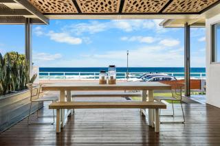The Beach House at Merewether - Merewether - 9