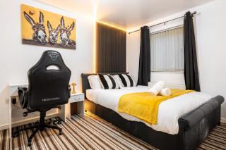 Coop Arena & Etihad - Free Parking - Pool Table - Manchester - 9