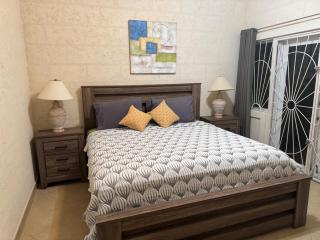 Golden Acre Beach Villa-2 mins walk - Alleynes Bay - Saint James - 7