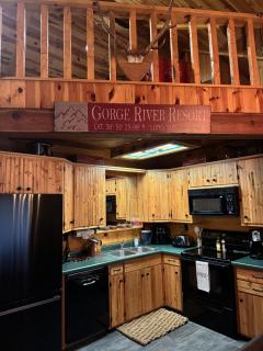 Rustic 5 Bedroom Gorge River Resort - 7