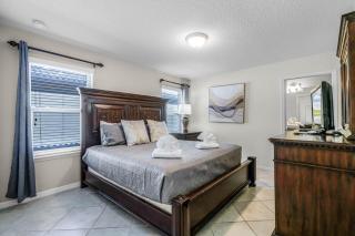 Windsor at Westside: 8BR Villa Near Disney w/ Pool & Game Room - Kissimmee - 8