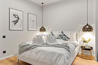 Tova Pearl - Cozy, Modern 2BR Apt, DT, Ultracentral, Chabad across street, 20 min walk to Old Town - Bucharest - 1