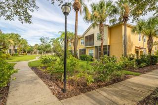 Oakwater Resort Home w/ Arcade & Pool Table - 15 Min to Disney - Orlando - 5