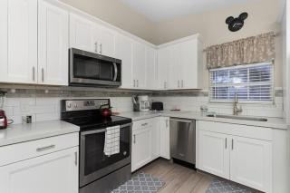 Indian Ridge Home w/ Private Pool & Game Room near Disney - 4