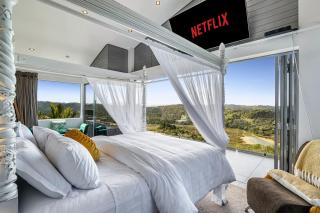 Private Hilltop Villa with Breathtaking Views - Luxury Stays and Event Hire - Waiwera - 8