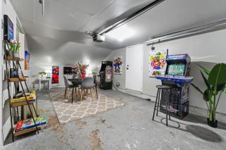 Streamwood Gameroom & Pet Friendly - Streamwood - 6