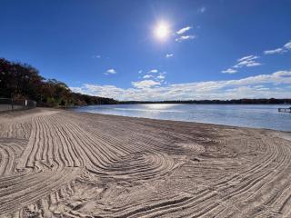 Comfortable Cabin on Lake and 20 min from Ski Hill and Alpine Valley - Burlington - 6