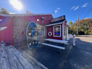 Comfortable Cabin on Lake and 20 min from Ski Hill and Alpine Valley - 4