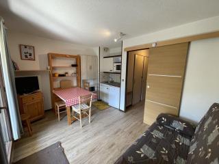 Studio-cabine avec balcon proche pistes et parking - FR-1-787-113 - Laveissière - 8