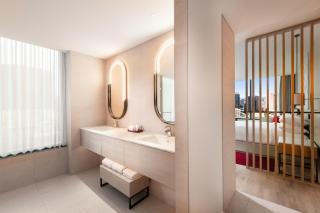 Adelaide Marriott Hotel - 3