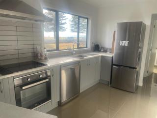 Te Awa Holiday Home - Napier - 6