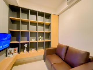 Good Place and Modern 1BR Gold Coast Apartment By Travelio - 4