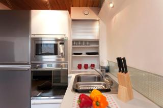 City Centre 2 Double Bedrooms Duplex Apartment with 6 Proper Beds - most Central Location, close to Victoria Centre Shopping Centre with Two Bathrooms and Kitchen in Thurland Street - Parking Five Pounds a Day, Cars and Vans - Nottingham - 2