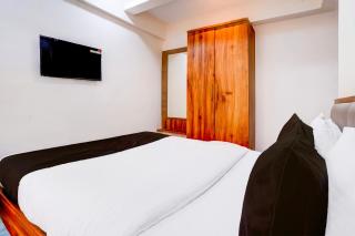 Hotel O Crown - Murbād - 1