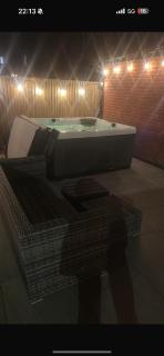 3 Bedroom Brand New Whiteley Home with Hot Tub - 4