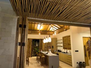 Villa Elior Selong Belanak, South Lombok - Selong Belanak - 4