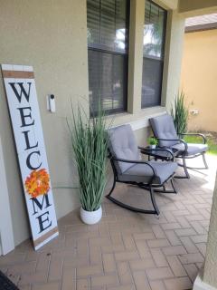 Tampa Private Home, Game Room, Theater Room & more! Close to attractions and beaches! - 2