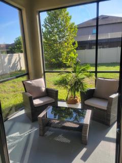 Tampa Private Home, Game Room, Theater Room & more! Close to attractions and beaches! - Riverview - 4