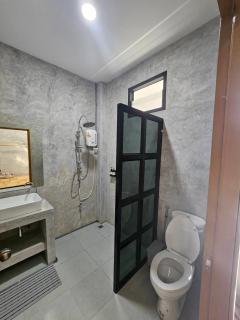 The Picturebook Guesthouse - Mae Sot - 4