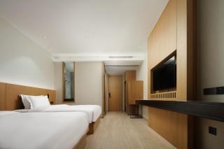 The Boutique Hotel with Authentic Antique Collection & Suzhou Garden - Chongqing - 3