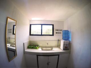 Full Moon Hostel - 7