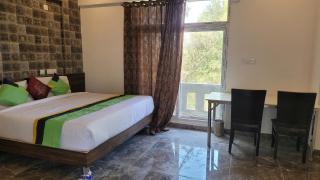 ira villa bellandur sarjapura road - Bangalore - 1