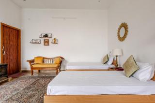 1 br Stay Enclosing the Mountains Nivriti Cottage by RoamHome - Bhikia Sain - 5
