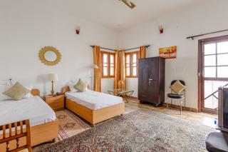 1 br Stay Enclosing the Mountains Nivriti Cottage by RoamHome - Bhikia Sain - 8