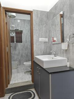 Cozy 1 bhk Apartment HAR - 6