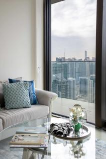 Frank Porter - Marina Gate - 4