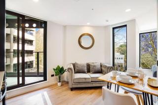 Modern Comfy Studio Nearby Skytower - Pool Gym Sauna - 0