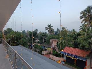 Brahma Hotel - Alleppey - 5