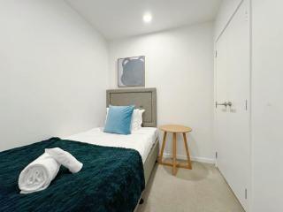 Modern 2 Bedroom Beside Skytower & Queen St in The Heart of CBD - Auckland - 7