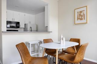 Blueground Westwood balcony nr Hospital LAX-1188 - 6