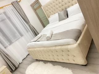Your City View Escape -Charming Home Near Yaya Centre - 2