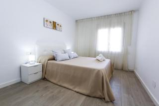 PINEDA 7 Planet Apartment - La Pineda - 3