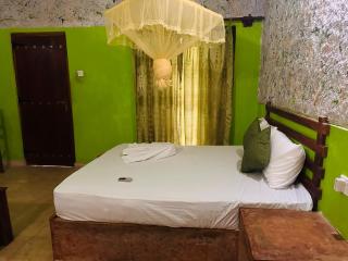 Sigiriya Vee Guest - 1