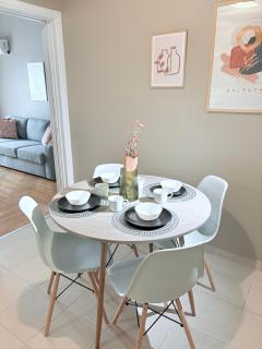 Acropolis, 2BD Erechthiou 21 23 - 9