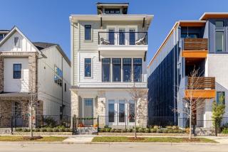 Luxury Lake House Private Office Space - Rowlett - 9