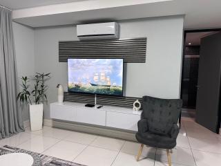 Luxurious 2 Bedroom flat in CBD - 7