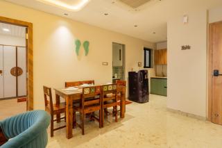 ELIVAAS 1 BHK with Rooftop Pool - Kamerios Skye - Nerul - 5