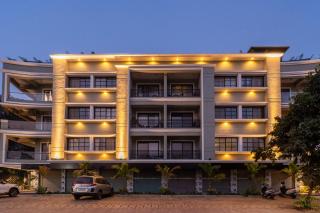 ELIVAAS 1 BHK with Rooftop Pool - Kamerios Skye - Nerul - 3