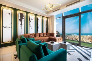 5 Star Living Burj Khalifa Infinity Pool Gym Spa - 0